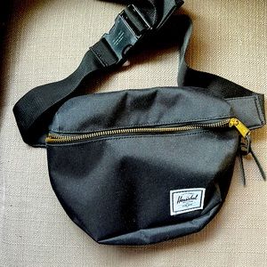Hershel belt bag